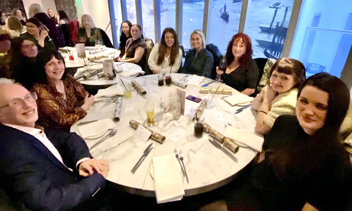 \Christmas party 2025